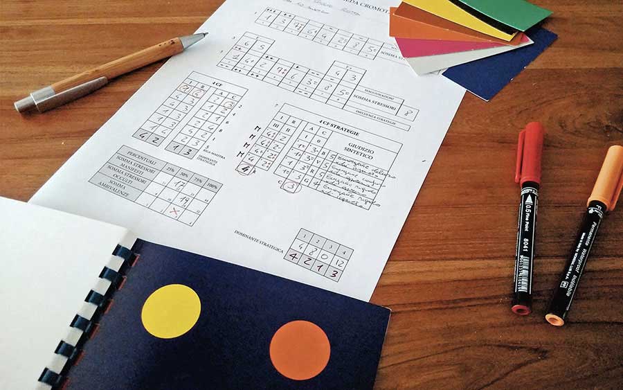 Cromoterapia: l&rsquo;utilizzo del cromotest per l'integrazione delle analisi olistiche